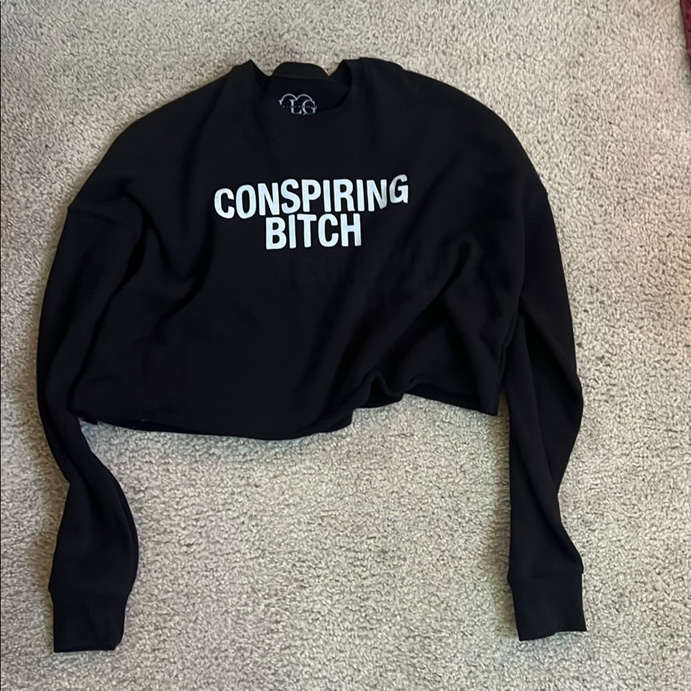 Conspiring crop crewneck